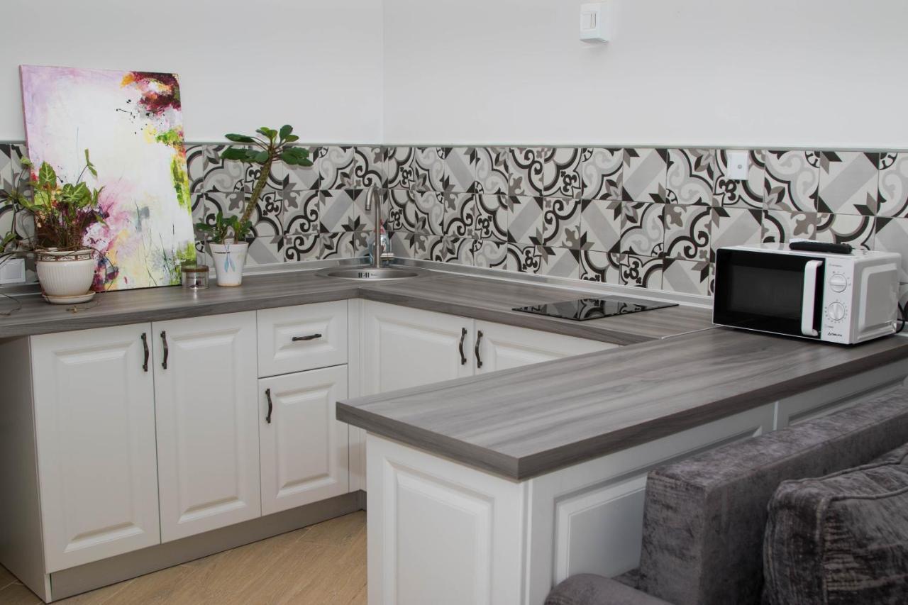 Apart Hotel Greenwood Near Sea Οδησσός Εξωτερικό φωτογραφία