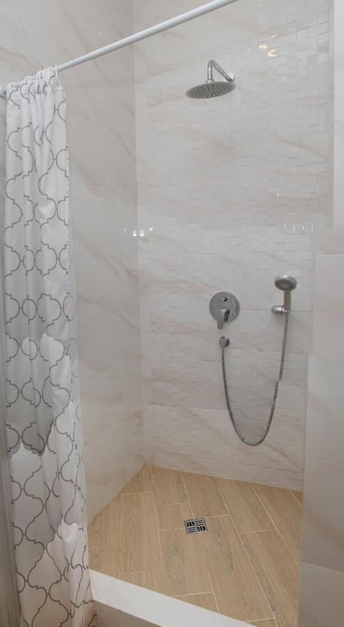 Apart Hotel Greenwood Near Sea Οδησσός Εξωτερικό φωτογραφία