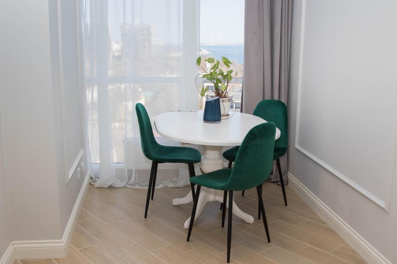 Apart Hotel Greenwood Near Sea Οδησσός Εξωτερικό φωτογραφία